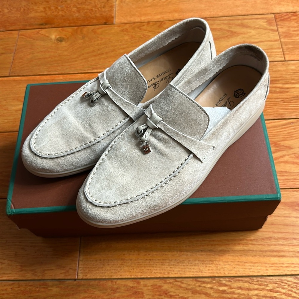 Loro Piano Summer Walk,  in Perl Powder color